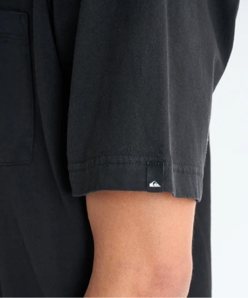 Quiksilver（クイックシルバー）の「DNA HISTORY PIGMENT /クイックシルバーバックプリント半袖Tシャツ（Tシャツ/カットソー・メンズ・ホワイト/ブラック・LARGE/MEDIUM/X-LARGE/SMALL）」の9枚目の写真