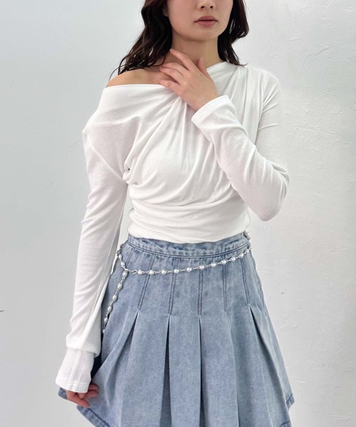 archives(アルシーヴ)の「タックカットドレープTOPS(Tシャツ/カットソー・レディース・オフホワイト/チャコールグレー/ブルー・MEDIUM)」の13枚目の写真