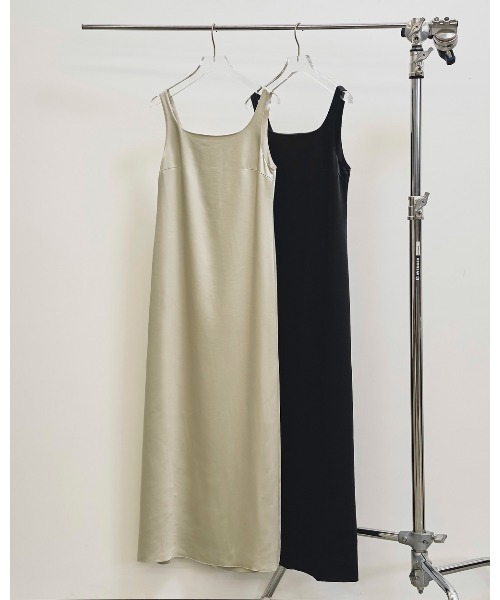 Squareneck Satin Dress（ワンピース）｜TODAYFUL（トゥデイフル）の