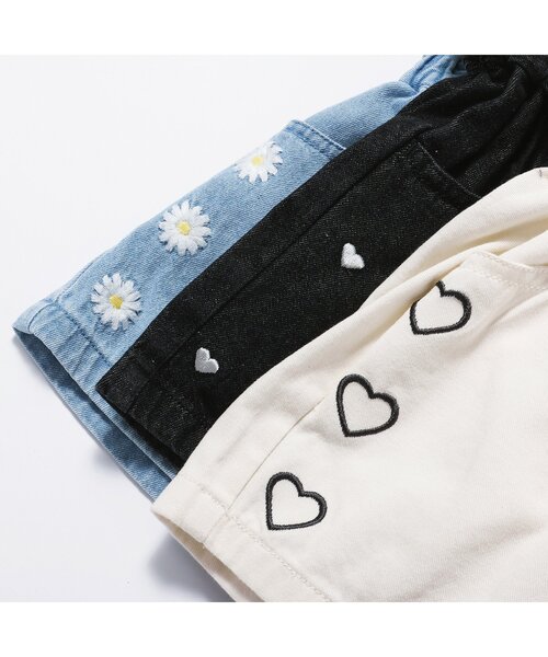 apres les cours(アプレレクール)の「【ジュニア対応】ハート・フラワー刺繍ショートパンツ(その他パンツ・キッズ・ブラック/アイボリー/ブルー・110/120/80/130/140/90/100)」の9枚目の写真