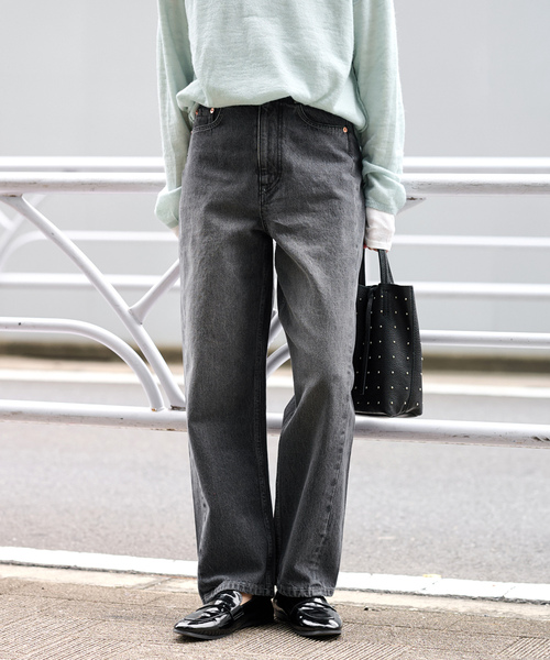 JOURNAL STANDARD relume（ジャーナルスタンダード　レリューム）の「《追加》サイドシームバレルジーンズ（デニムパンツ・レディース・チャコールグレー/ブルー・36/38）」の2枚目の写真