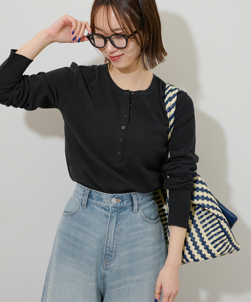 JOURNAL STANDARD relume(ジャーナルスタンダード レリューム)の「ベアテレコ2WAYヘンリーネックプルオーバー(Tシャツ/カットソー・レディース・ブラック/チャコールグレー/ホワイト系その他/ホワイト・FREE)」の3枚目の写真