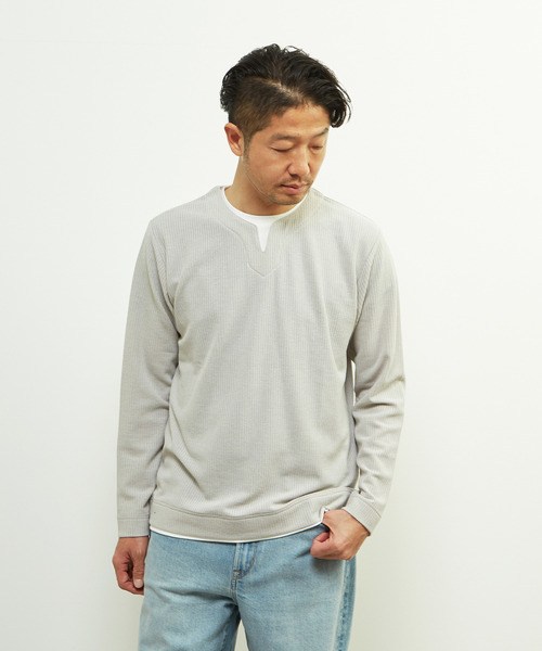 MEN'S MELROSE(メンズメルローズ)の「リンクスストライプフェイクレイヤードキーネックTシャツ(Tシャツ/カットソー・メンズ・ブラック/ライトグレー/ネイビー・3/2/4)」の1枚目の写真
