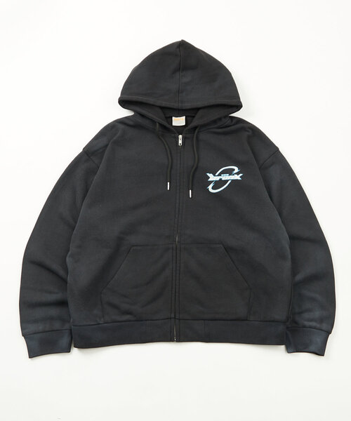 WHO'S WHO gallery(フーズフーギャラリー)の「【UNISEX/ユニセックス】BRONXサークルロゴシップパーカー(パーカー・レディース・ブラック/ネイビー・LARGE/MEDIUM)」の17枚目の写真