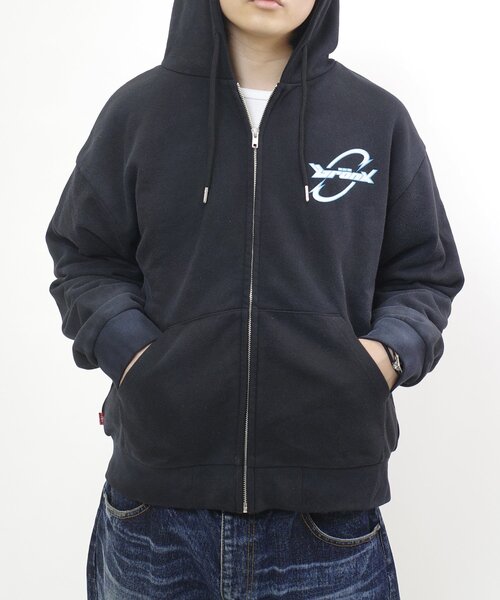 WHO'S WHO gallery(フーズフーギャラリー)の「【UNISEX/ユニセックス】BRONXサークルロゴシップパーカー(パーカー・レディース・ブラック/ネイビー・LARGE/MEDIUM)」の9枚目の写真