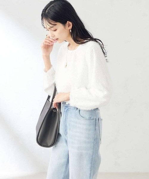 a.v.v(アーヴェヴェ)の「フェザートップス(Tシャツ/カットソー・レディース・ホワイト/ライトグレー・38/36)」の2枚目の写真