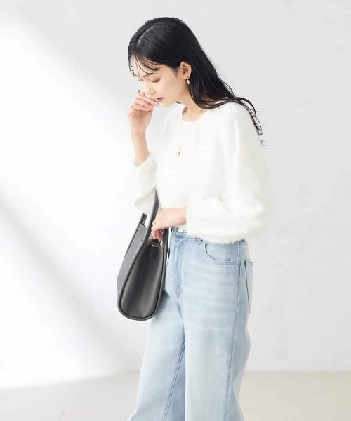 a.v.v(アーヴェヴェ)の「フェザートップス(Tシャツ/カットソー・レディース・ホワイト/ライトグレー・38/36)」の3枚目の写真