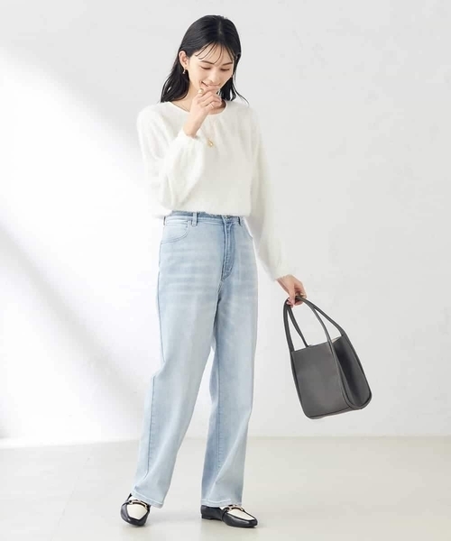 a.v.v(アーヴェヴェ)の「フェザートップス(Tシャツ/カットソー・レディース・ホワイト/ライトグレー・38/36)」の6枚目の写真