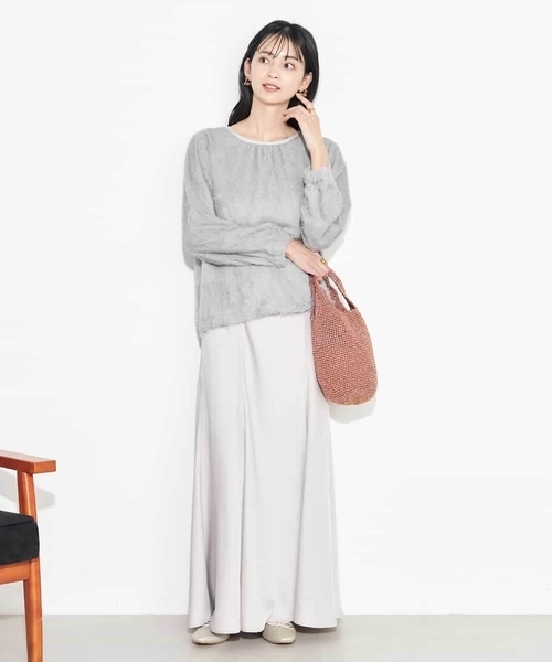 a.v.v(アーヴェヴェ)の「フェザートップス(Tシャツ/カットソー・レディース・ホワイト/ライトグレー・38/36)」の12枚目の写真