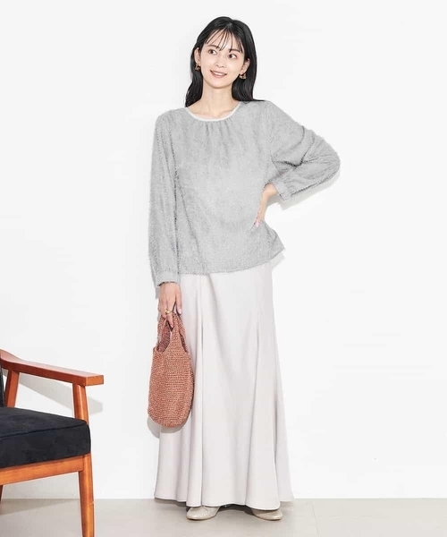 a.v.v(アーヴェヴェ)の「フェザートップス(Tシャツ/カットソー・レディース・ホワイト/ライトグレー・38/36)」の14枚目の写真