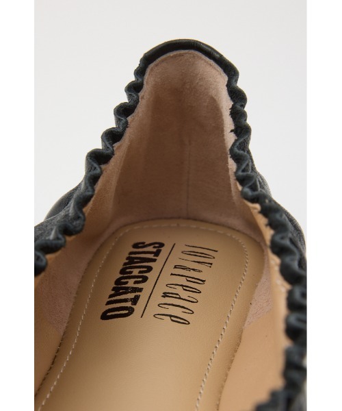 STACCATO（スタッカート）の「スネークラップギャザーバレエシューズ（バレエシューズ・レディース・ブラック/ゴールド・24cm/23.5cm/23cm/22.5cm/24.5cm）」の11枚目の写真