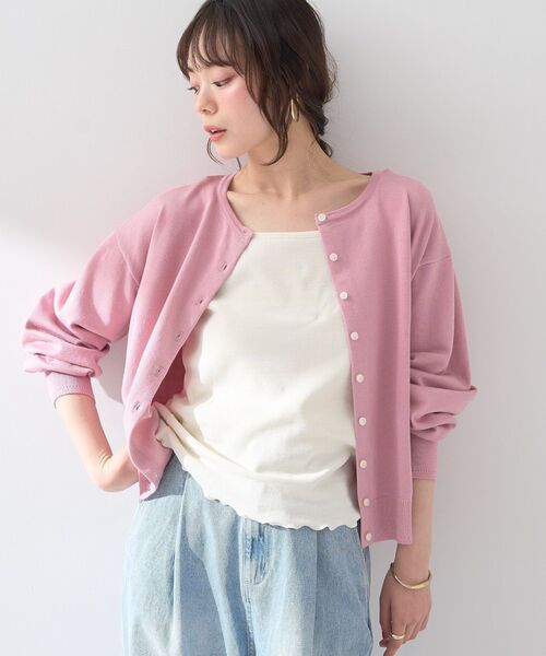 earth music&ecology（アースミュージックアンドエコロジー）の「UVカット加工クルーネックニットカーディガン（カーディガン/ボレロ・レディース・アイボリー/杢グレー/ブラック/サックスブルー/ピンク/ダークネイビー・FREE）」の7枚目の写真