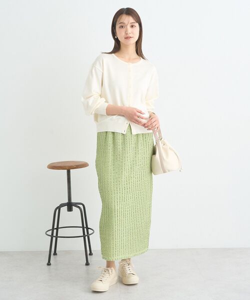 earth music&ecology（アースミュージックアンドエコロジー）の「UVカット加工クルーネックニットカーディガン（カーディガン/ボレロ・レディース・アイボリー/杢グレー/ブラック/サックスブルー/ピンク/ダークネイビー・FREE）」の13枚目の写真