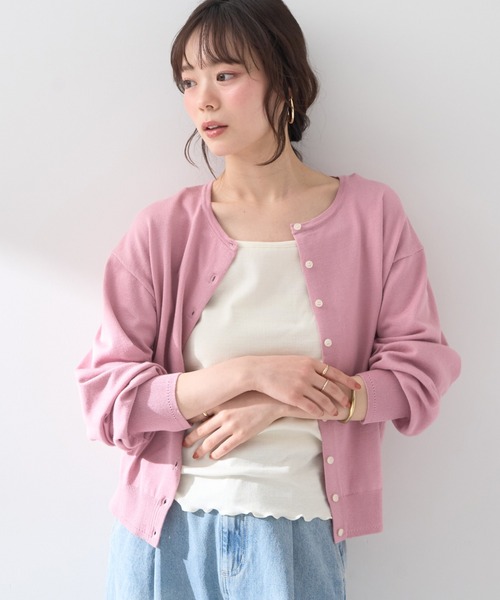 earth music&ecology（アースミュージックアンドエコロジー）の「UVカット加工クルーネックニットカーディガン（カーディガン/ボレロ・レディース・アイボリー/杢グレー/ブラック/サックスブルー/ピンク/ダークネイビー・FREE）」の6枚目の写真