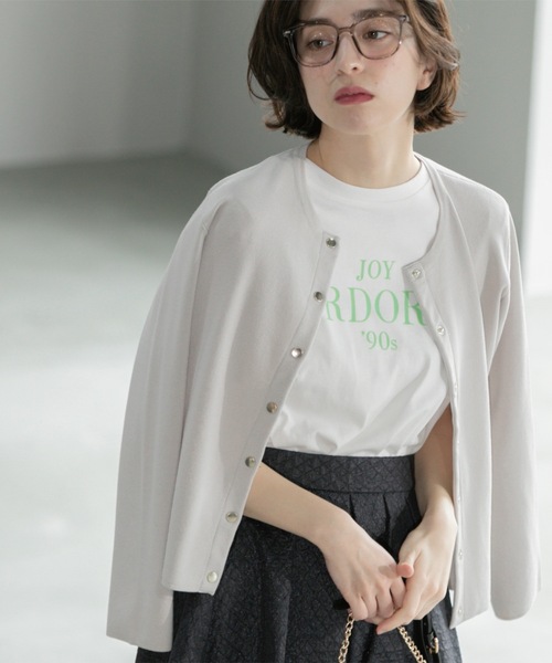 OPAQUE.CLIP（オペークドットクリップ）の「スナップボタンショートニットカーディガン【洗濯機洗い可】（カーディガン/ボレロ・レディース・ブラック/ベビーピンク/ライトグレー/ブルー系その他・38/40/42）」の2枚目の写真