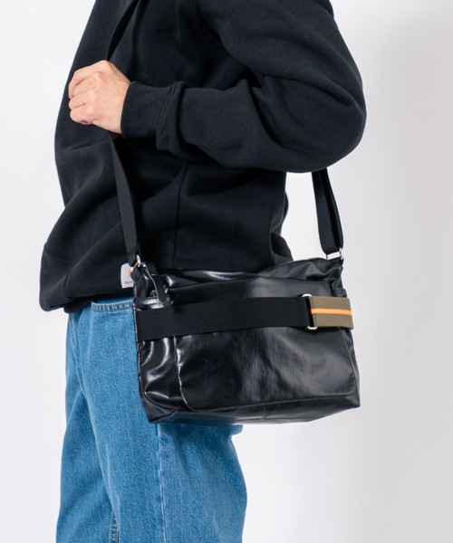 Jack Gomme（ジャックゴム）の「【JACK GOMME/ジャックゴム】ショルダーバッグ メッセンジャーバッグ RIGA（ショルダーバッグ・メンズ・ブラック/カーキ/ホワイト/ネイビー・FREE）」の21枚目の写真