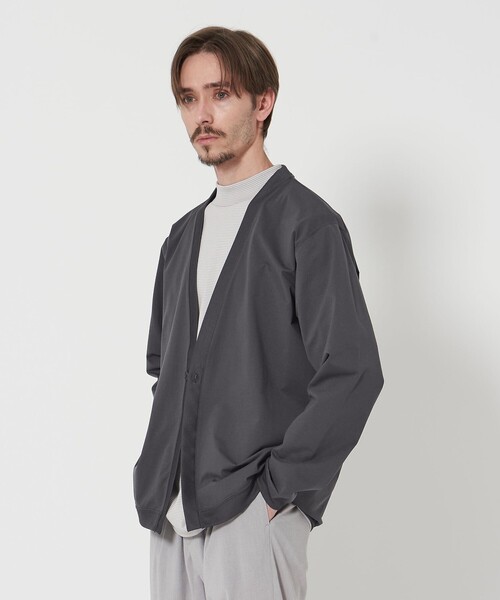 BEAUTY&YOUTH UNITED ARROWS(ビューティーアンドユースユナイテッドアローズ)の「マルチ ファンクション 1ボタン カーディガン‐吸水速乾 UVカット‐(カーディガン/ボレロ・メンズ・ライトグレー/ブラック/グレー・S/XL/L/M)」の3枚目の写真