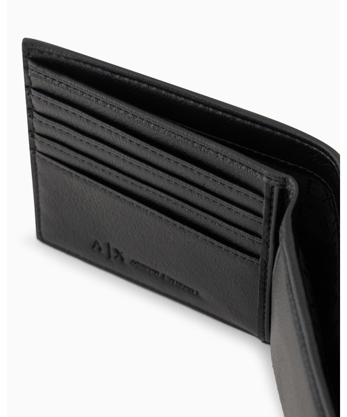 ARMANI EXCHANGE（アルマーニエクスチェンジ）の「【A|X アルマーニ エクスチェンジ】シグネチャーロゴ 二つ折り財布（コインケース付き）（財布・メンズ・ブラック・FREE）」の2枚目の写真