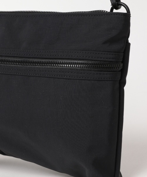 GLOBAL WORK（グローバルワーク）の「撥水スマらくサコッシュ/325977（ショルダーバッグ・メンズ・ブラック/アイボリー/オレンジ/グレー・ONE SIZE）」の9枚目の写真