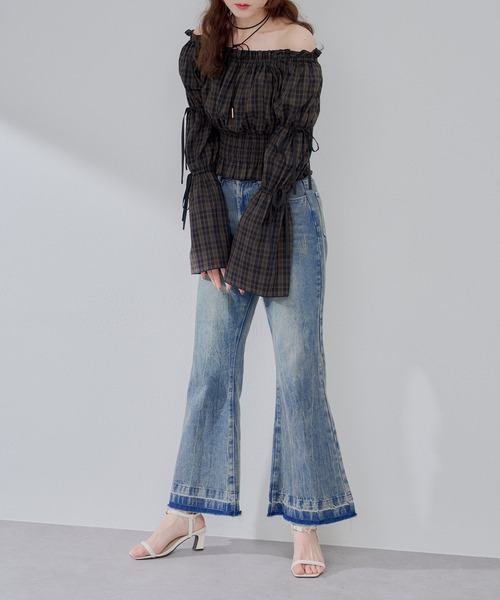 continuer de NICE CLAUP（コンティニューデナイスクラップ）の「【＠may_81oセレクト】美脚フレアデニムパンツ（デニムパンツ・レディース・インディゴブルー/その他・FREE）」の2枚目の写真