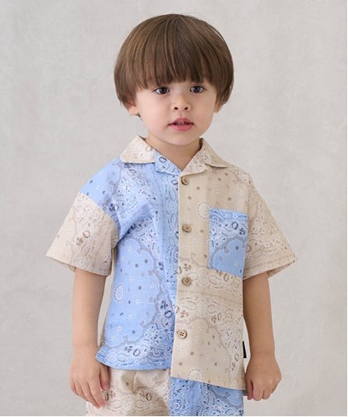 petit main（プティマイン）の「【リンク】マルチ柄開衿半袖シャツ(キッズ)（シャツ/ブラウス・キッズ・サックスブルー/キナリ/ブラック・120cm/110cm/80ｃｍ/100cm/90cm/130cm）」の2枚目の写真