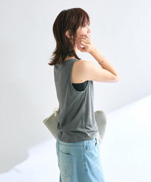 RIVE DROITE（リヴドロワ）の「【MONN.:.(モン)】MONN/ボートネックタンク（タンクトップ・レディース・ブラック/チャコールグレー/オフホワイト・FREE）」の17枚目の写真