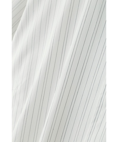 MARGARET HOWELL(マーガレットハウエル)の「SOFT COTTON POPLIN(シャツ/ブラウス・レディース・ホワイト系その他5/オリーブ・1/2)」の6枚目の写真