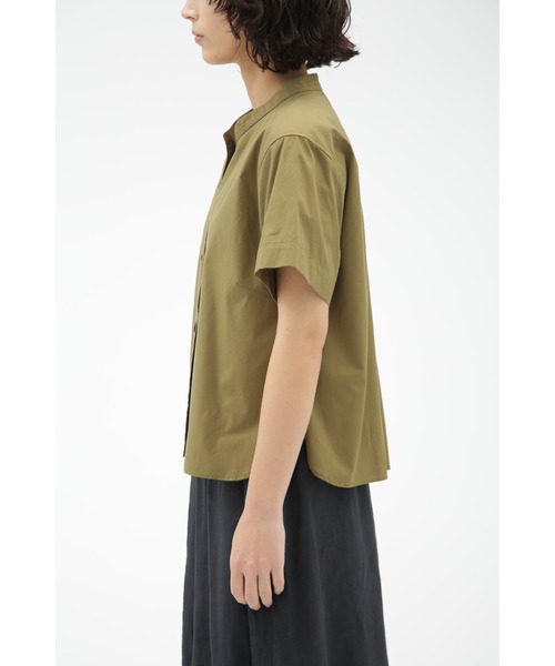 MARGARET HOWELL(マーガレットハウエル)の「SOFT COTTON POPLIN(シャツ/ブラウス・レディース・ホワイト系その他5/オリーブ・1/2)」の8枚目の写真