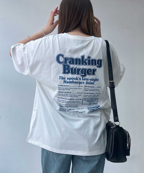 AS KNOW AS plus(アズノゥアズプラス)の「●ワンポイント刺繍 おばけプリントビッグサイズ半袖Tシャツ(Tシャツ/カットソー・レディース・オフホワイト/スミクロ/オートミール/ワイン系/ホワイト系/ブラック系/アイボリー系1/ブラック系1/ピンク系1/ホワイト系1・FREE)」の3枚目の写真