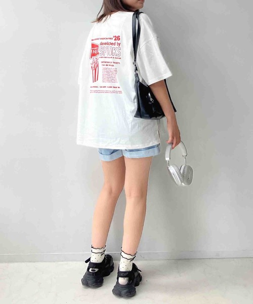 AS KNOW AS plus(アズノゥアズプラス)の「●ワンポイント刺繍 おばけプリントビッグサイズ半袖Tシャツ(Tシャツ/カットソー・レディース・オフホワイト/スミクロ/オートミール/ワイン系/ホワイト系/ブラック系/アイボリー系1/ブラック系1/ピンク系1/ホワイト系1・FREE)」の11枚目の写真