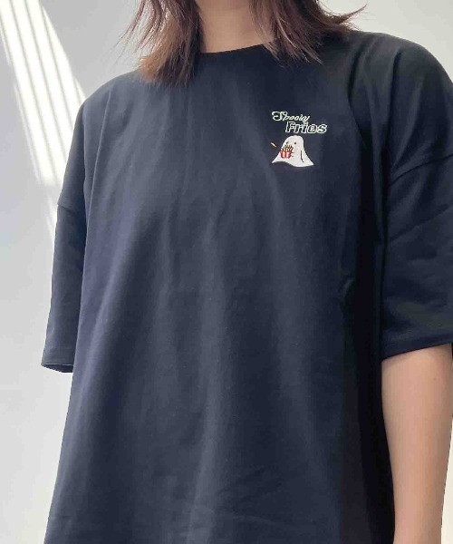 AS KNOW AS plus(アズノゥアズプラス)の「●ワンポイント刺繍 おばけプリントビッグサイズ半袖Tシャツ(Tシャツ/カットソー・レディース・オフホワイト/スミクロ/オートミール/ワイン系/ホワイト系/ブラック系/アイボリー系1/ブラック系1/ピンク系1/ホワイト系1・FREE)」の12枚目の写真