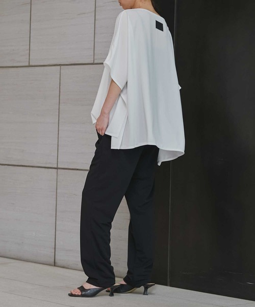 COGTHEBIGSMOKE(コグザビッグスモーク)の「【COGTHEBIGSMOKE/コグザビッグスモーク】EDEN TROUSERS/ストレッチエフォートレスストレートパンツ(その他パンツ・レディース・ブラック/ブラウン・1)」の4枚目の写真