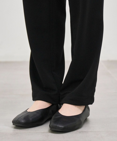 COGTHEBIGSMOKE(コグザビッグスモーク)の「【COGTHEBIGSMOKE/コグザビッグスモーク】EDEN TROUSERS/ストレッチエフォートレスストレートパンツ(その他パンツ・レディース・ブラック/ブラウン・1)」の16枚目の写真