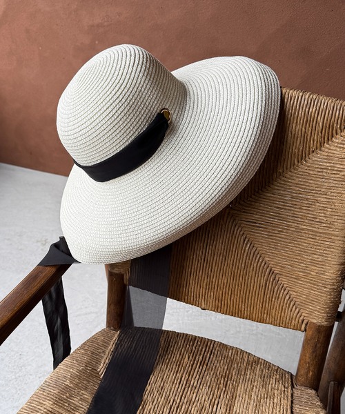 MAISON BREEZE（メゾンブリーズ）の「【MAISON BREEZE】リボン付きつば広麦わら帽子 KNF-TP（ハット・レディース・ベージュ/ブラック/アイボリー・FREE）」の5枚目の写真