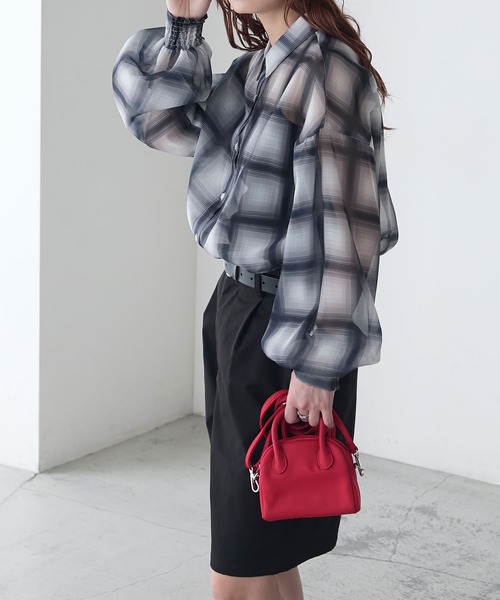 BONLECILL(ボンルシール)の「アソート柄シアーボリュームスリーブシャツ(シャツ/ブラウス・レディース・ブラック/ブルー/ネイビー/ブラウン・FREE)」の7枚目の写真