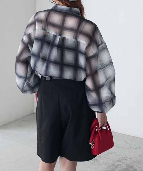 BONLECILL(ボンルシール)の「アソート柄シアーボリュームスリーブシャツ(シャツ/ブラウス・レディース・ブラック/ブルー/ネイビー/ブラウン・FREE)」の8枚目の写真