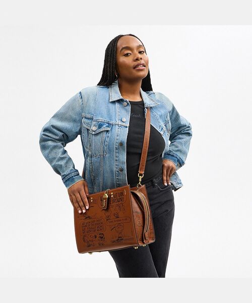 COACH☆【PEANUTS】ローグ バッグ・ニュースペーパー プリント PEANUTS ショルダーバッグ バッグ 「COACH X PEANUTS」ローグ