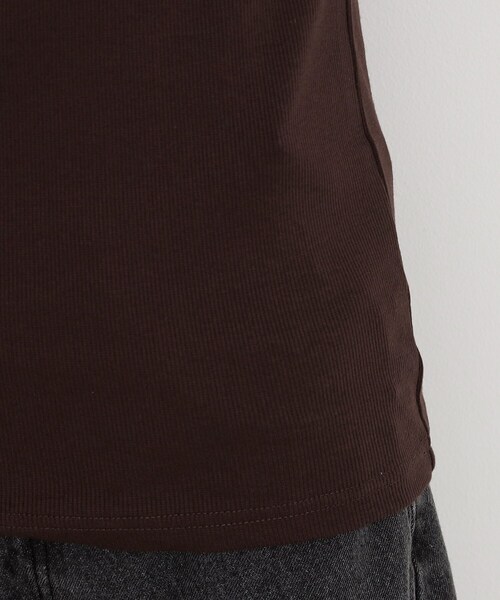 THE SHOP TK （ザ ショップ ティーケー ）の「【インナーに最適】2WAYスクエアタンク（タンクトップ・レディース・アイボリー/ブラック/カーキ/ダークブラウン・12/13）」の5枚目の写真