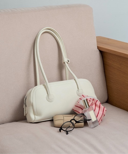 lawgy(ラウジー)の「thin boston bag / スィンボストンバッグ(ショルダーバッグ・レディース・アイボリー/ブラック/キャメル・FREE)」の18枚目の写真