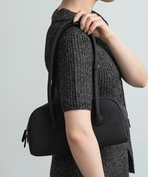 lawgy(ラウジー)の「thin boston bag / スィンボストンバッグ(ショルダーバッグ・レディース・アイボリー/ブラック/キャメル・FREE)」の21枚目の写真