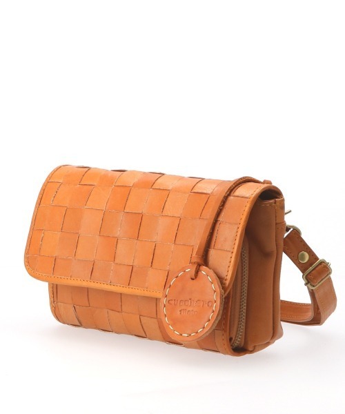 zucchero filato ズッケロフィラート 48919 編み込み 被せ財布バッグ  