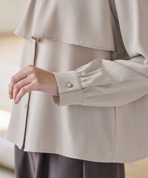 Honeys(ハニーズ)の「ケープ風ブラウス(シャツ/ブラウス・レディース・ブラウン/ホワイト/グレイッシュベージュ/ブラック・L/LL/M/S/3L)」の12枚目の写真