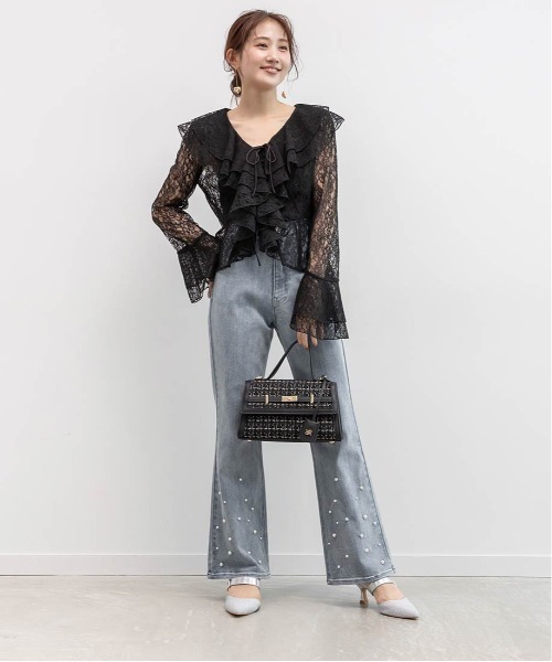 RANDA(ランダ)の「ラッフルレースフリルブラウス(シャツ/ブラウス・レディース・ブラック/ブルー/ホワイト・FREE)」の12枚目の写真