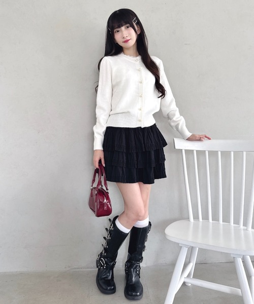 Loueme(ルエム)の「パールボタンレーストリムカーディガン(ニット/セーター・レディース・ブラック/ピンク/グレー/オフホワイト/ライトブルー・FREE)」の16枚目の写真