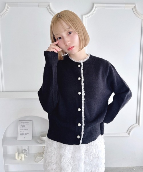Loueme(ルエム)の「パールボタンレーストリムカーディガン(ニット/セーター・レディース・ブラック/ピンク/グレー/オフホワイト/ライトブルー・FREE)」の18枚目の写真