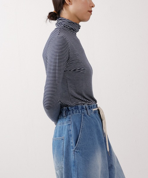 emesuelee(エメスーリー)の「ボーダータートルネックカットソー(Tシャツ/カットソー・レディース・グリーン/ダークグレー/グレー/オフホワイト/アイボリー・フリー)」の19枚目の写真