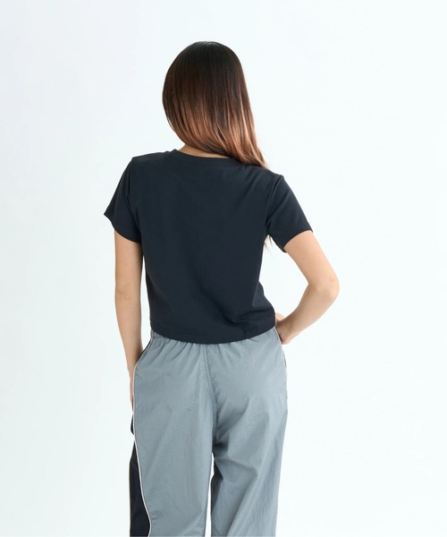 ROXY（ロキシー）の「NAIL IT S/S TEE/ロキシー速乾UVケアアシンメトリーショート丈半袖Tシャツ（Tシャツ/カットソー・レディース・ミント/ブラック/ホワイト・LARGE/MEDIUM/SMALL）」の7枚目の写真