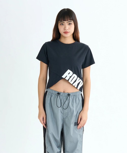ROXY（ロキシー）の「NAIL IT S/S TEE/ロキシー速乾UVケアアシンメトリーショート丈半袖Tシャツ（Tシャツ/カットソー・レディース・ミント/ブラック/ホワイト・LARGE/MEDIUM/SMALL）」の8枚目の写真