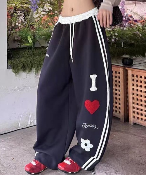 ハート＆フラワーパッチワイドパンツ