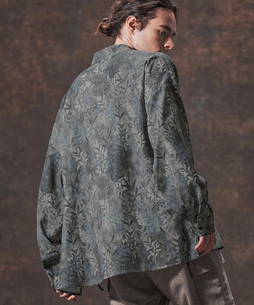 Jih Nunc（ジーヌンク）の「ms6212-リーフ総柄スタンドカラープルオーバーシャツ(JIH-R1142)（シャツ/ブラウス・メンズ・ベージュ/チャコール・L/M/S）」の6枚目の写真